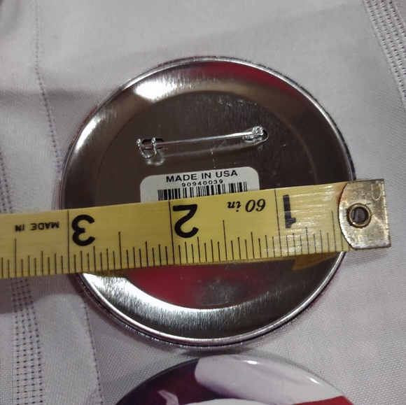 God Bless America 2000 campaign buttons - Picture 2 of 2